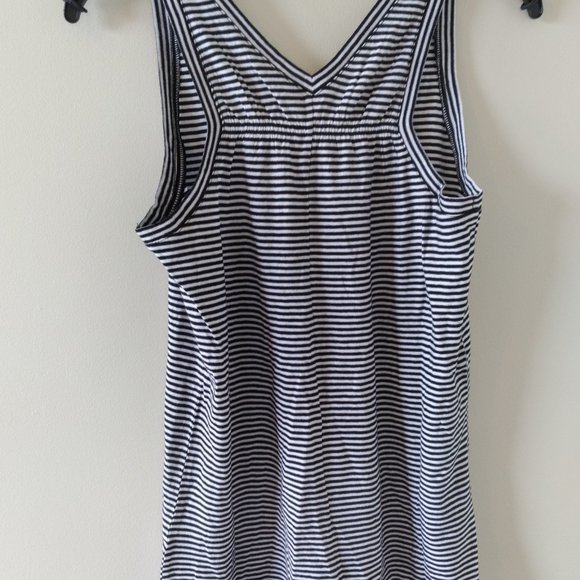 Sunsina Ruched Back, horizontal striped Tank Top NWOT - Picture 2 of 6